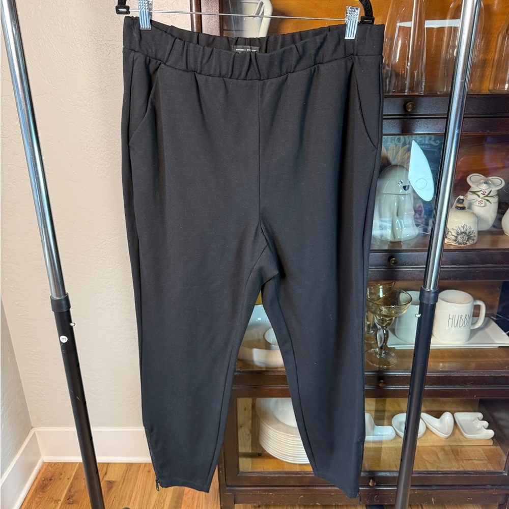 Universal Standard Black Ponte Pants Stretch Tapered Zipper Ankle Size M